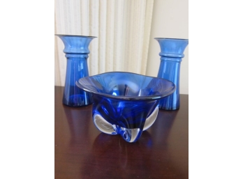 ASSORTED LOT OF BLUE GLASS
