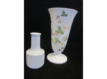 2 Porcelain Vases