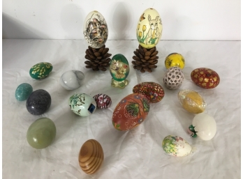 ASSORTED LOT Of Painted And Marble Eggs