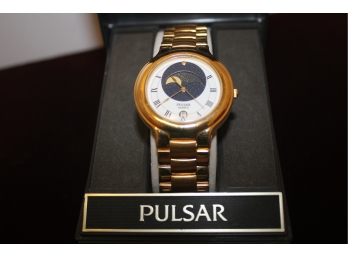 New Old Stock PULSAR Men's Gold Tone Moon Phase Watch