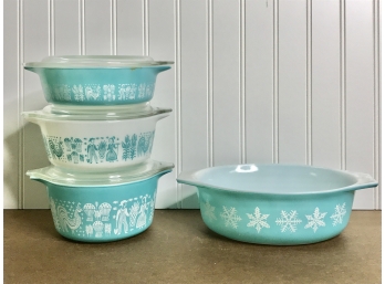 Pyrex RareTurquoise Amish And Snowflake - Excellent Condition