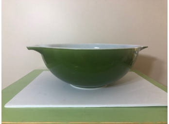 Pyrex Verde Cinderella Bowl 444 - 4 Qts