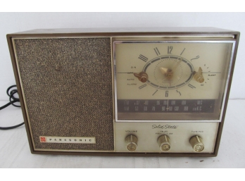 Vintage Panasonic RC736 Alarm Radio - Works!!