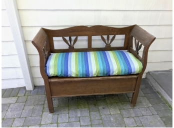 Lillian August Hall Bench With Sotrage Compartment