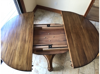 Pottery Barn Round Montego Hardwood Pedestal Table With Extender Leaf And 4 Matching Chairs (See Additional Photos)