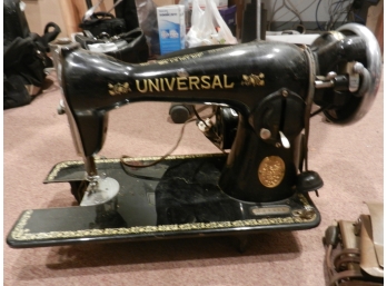 Vintage Antique UNIVERSAL SEWING MACHINE For Repair/Parts ONLY - NOT TESTED