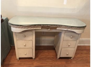 Ladies Dressing Table With Mirrored Top
