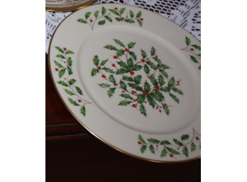 Lenox Holiday Berry Charger Platter
