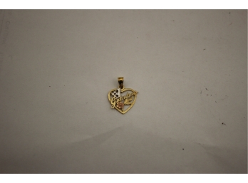 14K Tri Color Gold #1 Grandma Heart Shaped Pendant .6 Dwt
