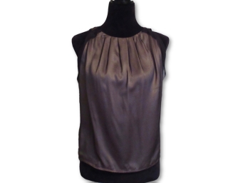 GIORGIO ARMANI 100% Silk Top - Size 32 (Retail $847.00)