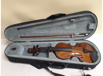 Cremona SV-115 Student Violin - Case Included