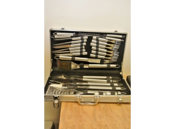 New 22 Piece Brushed Stainless Steel Barbeque Tool Set W/ Aluminum Storage Case