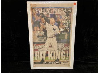 Derek Jeter NY Daily News September 12, 2009 Cover 'Hit King' Jeter Swings Past Gehrig