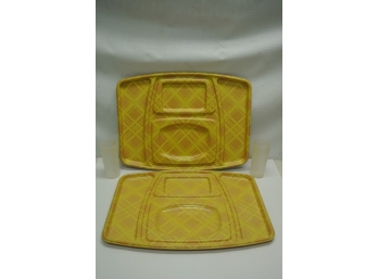 Two Vintage Aladdin Temp Rite Tartan Plaid Yellow Picnic Dining Trays With Two Tupperware Tumblers