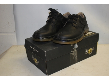 New Pair Dr. Martens Air Wair Men's Size 8B Black Shoes