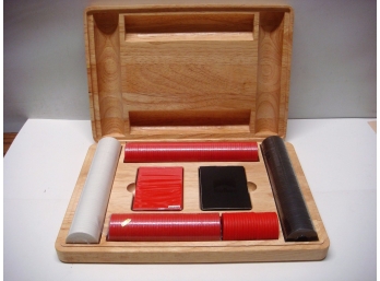 Marlboro Poker Chip Card Set In Wooden Box
