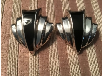 Gleaming Sterling Silver And Onyx Clip On Earrings