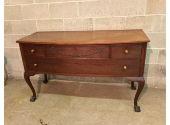 Nice Bow Front Four Drawer Dresser
