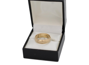 14K Yellow Gold Etched Gold Band