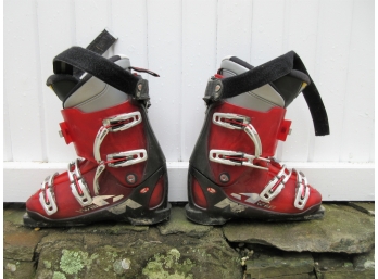 Nordica W8 Ski Boots