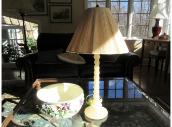 Alabaster-Like Lamp With Applied Decoration Bowl