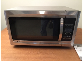 Magic Chef Stainless Steel Counter Top Microwave Oven