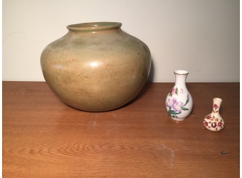 Regency International Ceramic Pot/Vase And Two Bud Vases