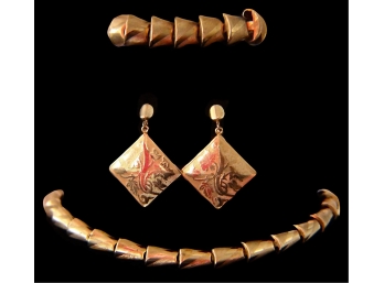 Vintage Gold Necklace, Bracelet & Earring Pair