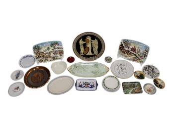 Assortment Of  21 Vintage And Collectible Plates
