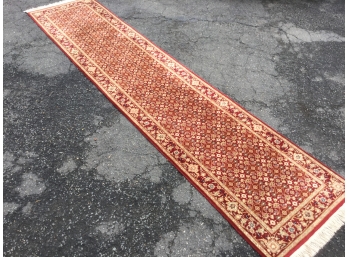 Beautiful Hand Knotted Wool Runner (122' X 27')