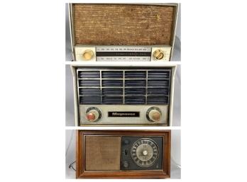 Vintages Radios And More