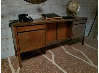 Mid Century Modern Kimball Hall Desk (See Description And All Photos)