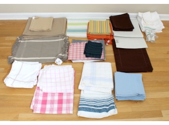 Group Of Table Cloths, Runners & Napkins