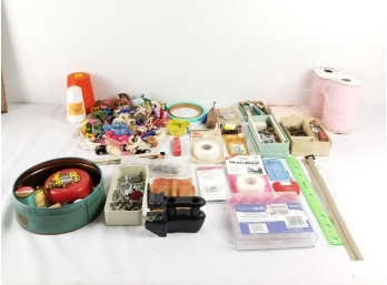 Lot Sewing/Craft Supplies