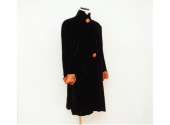 J J Collection Silk Lined Velvet  Lined Coat - Size Small Retail $130