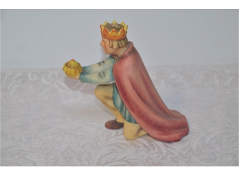 (#92) Vintage Goebel Hummel Nativity Kneeling Wiseman #214M