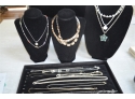 (#209) Assortment Of Costume Necklaces (16)