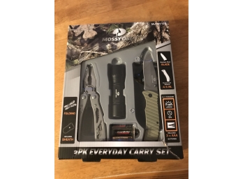 Two Packs Of Hunting Combo Kits