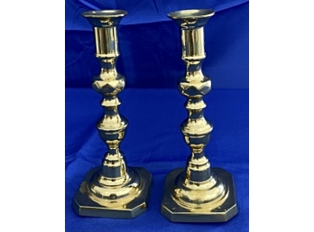 A Pair Of Old English Brass Candleholders - Similar To Beehive Design