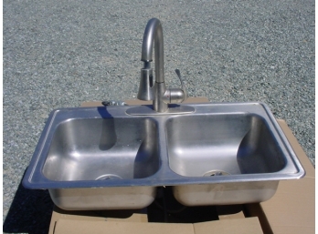 Glacier Bay Double Bowl Kitchen Sink, 9' Deep  (272)