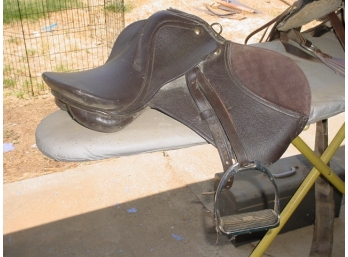 Leather Saddle  (137)