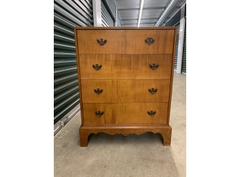 Metropolitan Furniture Co. 2 Over 3 Chest Of Drawers