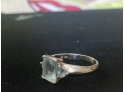 10k White Gold Blue Stone Ring Size 8