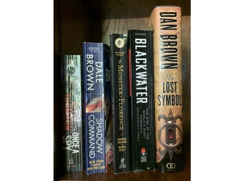 Lot Of Books Incl. Dan Brown's 'the Lost Symbol', 'prey' By Michael Crichton, And 'no Time For Heroes'