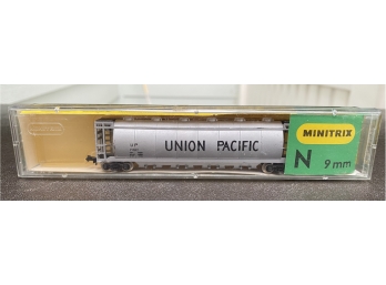 'N' Scale 9mm Minitrix Center Flow Union Pacific #3123