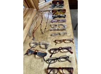 Huge Lot Of EYEGLASSES, Mostly READERS Of Various Strengths - Also One Steampunk?