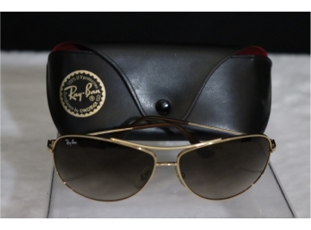 Womens Authentic Aviator Style Ray Ban Sunglasses With Original Hard Carrying Case