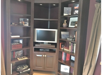 Corner Wall Unit (Contents Not Included)