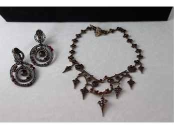 FUN Metal And Garnet Colored  Necklace With Clip On Earrings.