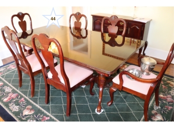 Queen Ann Style Solid Wood Dining Table And 7 Chairs,